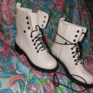 MIA white NWOT lace up combat boots sz 7.5
